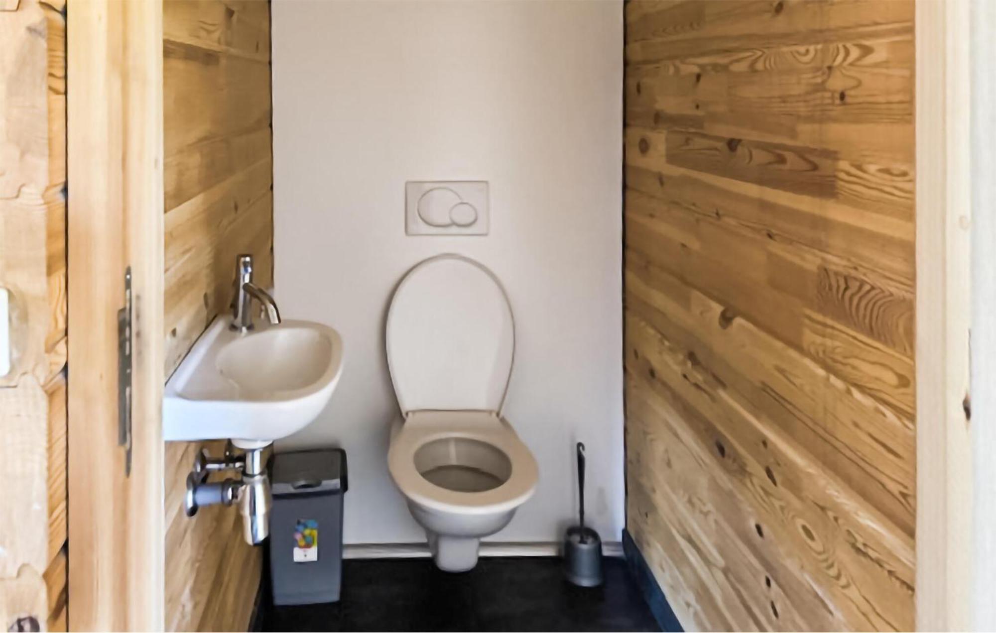 Lovely Home In Heel With Wifi Ngoại thất bức ảnh