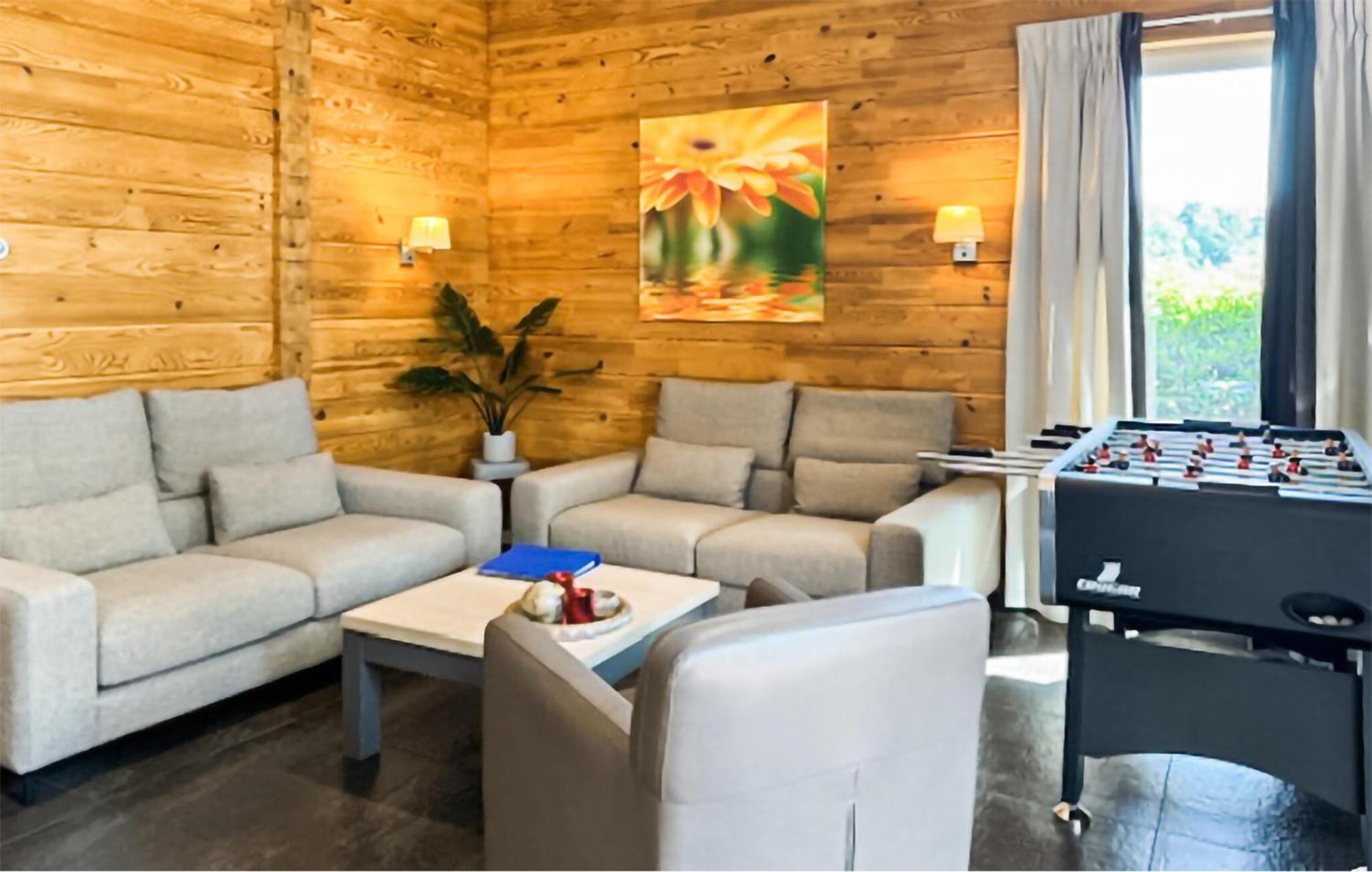 Lovely Home In Heel With Wifi Ngoại thất bức ảnh